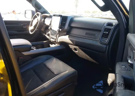 2020 Ram 1500 Big Horn 4X4 5'7 Box z USA, uszkodzony, nr VIN 1C6SRFFT4LN308113